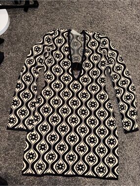 Finders Keepers Black and Cream Retro Patterned Long Sleeve Knit Dress